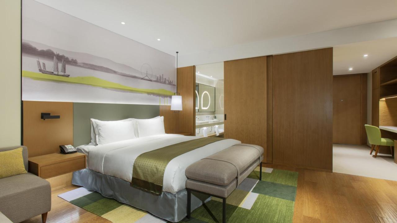 Holiday Inn & Suites Tianjin Downtown By Ihg,Tianjin Drum Tower,Joycity Shopping Mall,Tianjin Ancient Cultural Street,Haihe River,The Porcelain House,Convenient Access To Tianjin Binhai International Airport Eksteriør billede