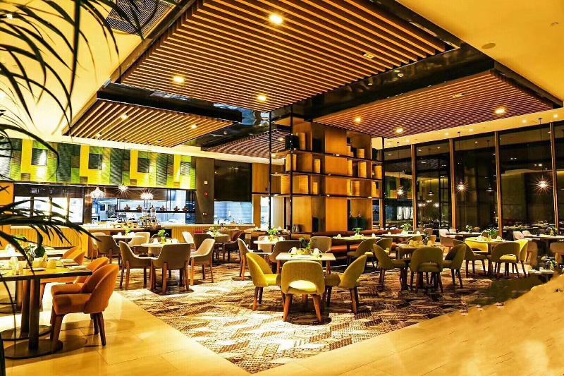Holiday Inn & Suites Tianjin Downtown By Ihg,Tianjin Drum Tower,Joycity Shopping Mall,Tianjin Ancient Cultural Street,Haihe River,The Porcelain House,Convenient Access To Tianjin Binhai International Airport Eksteriør billede